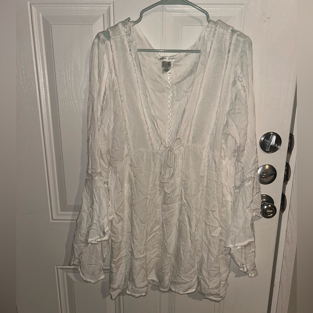 VENUS white bohemian top